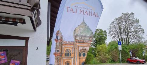 Taj-Mahal-4.jpg