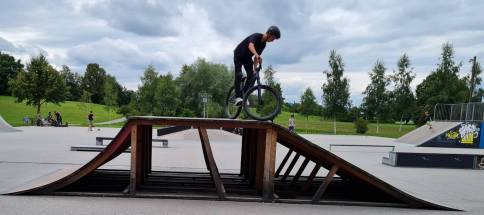 Skater-WM-5.jpg