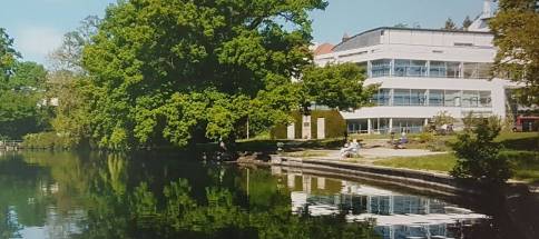 Gymnasium-Jahresbericht.jpg