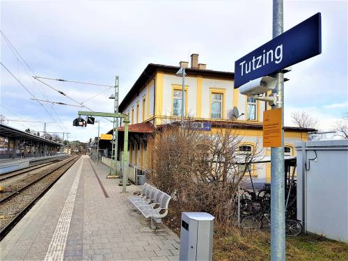 Bahnhof3.jpg