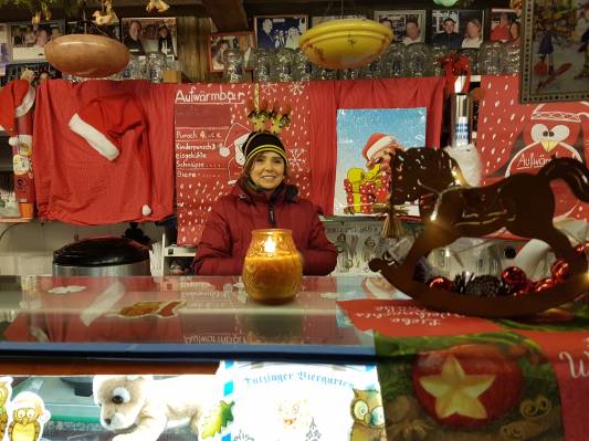 Charity-Weihnachtsmarkt-Ha-ring.jpg