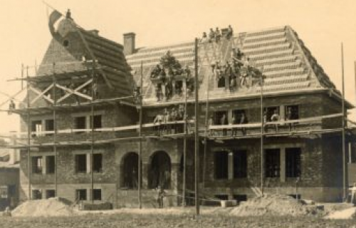 Rathaus-100-Jahre-1.png