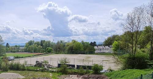 Hartplatz1.jpg