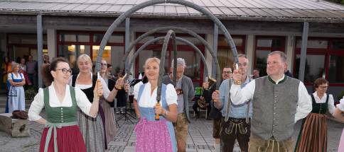 Vorbereitungen-Tanz--bungsabend-1-F-Alois-Wei-.jpg